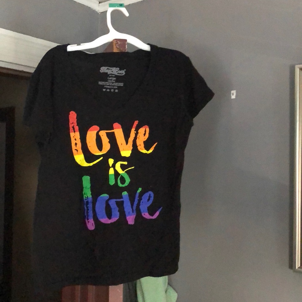 Love is love T-shirt
